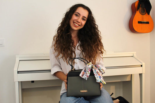BOLSO DE MANO INGRID